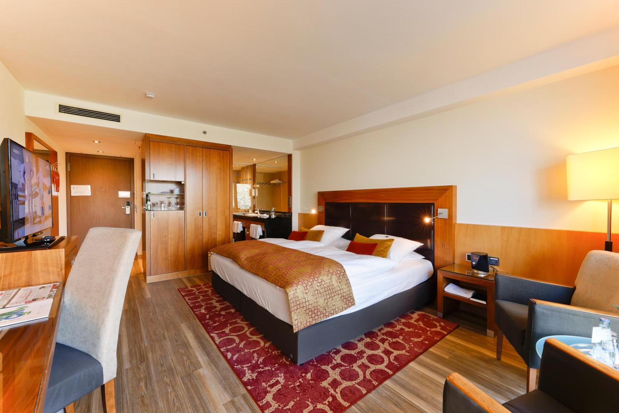 מיינץ Favorite Parkhotel מראה חיצוני תמונה